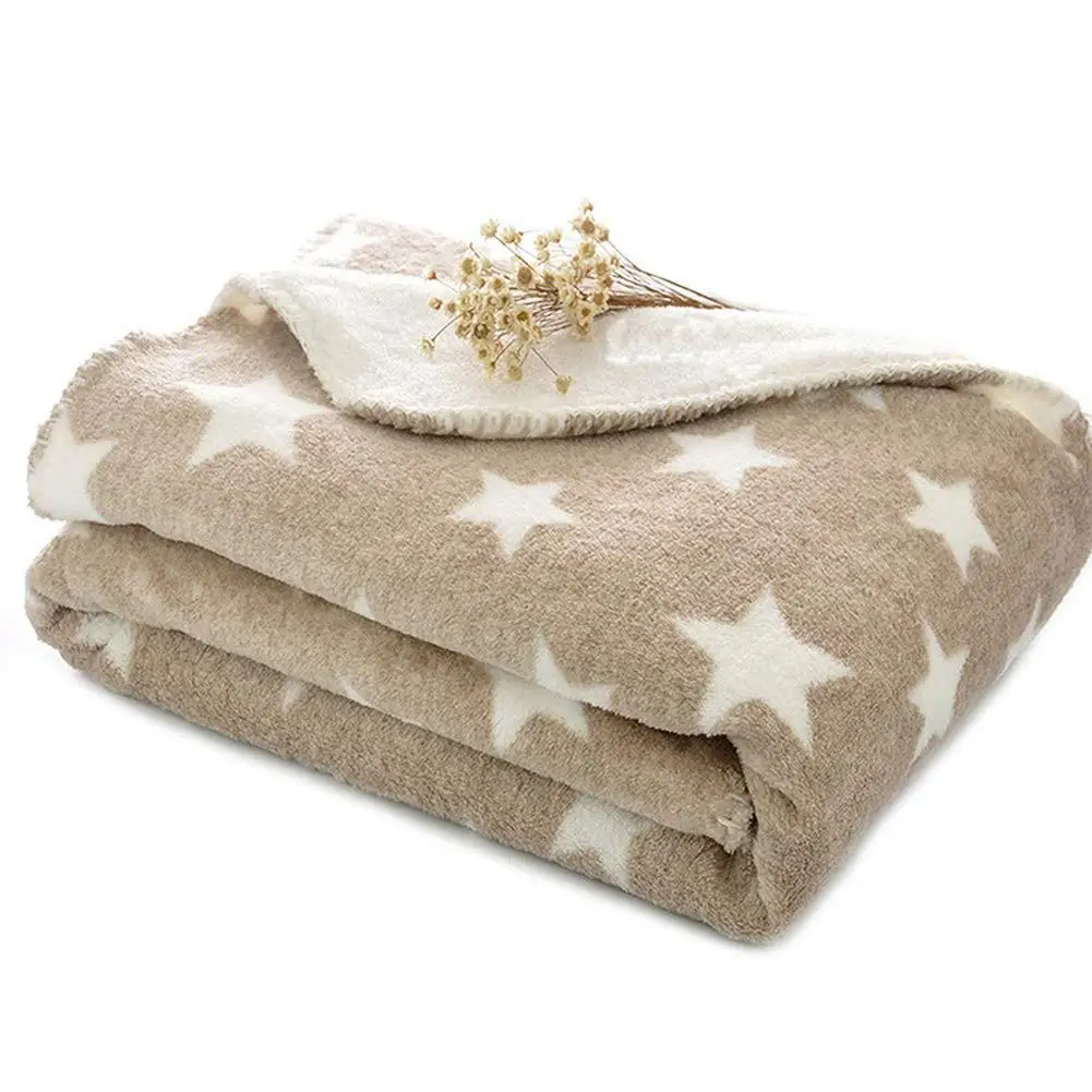 покрывало из флиса. детский плед флис. флисовый плед розовый. одеяло помпон. флисовое одеяло.