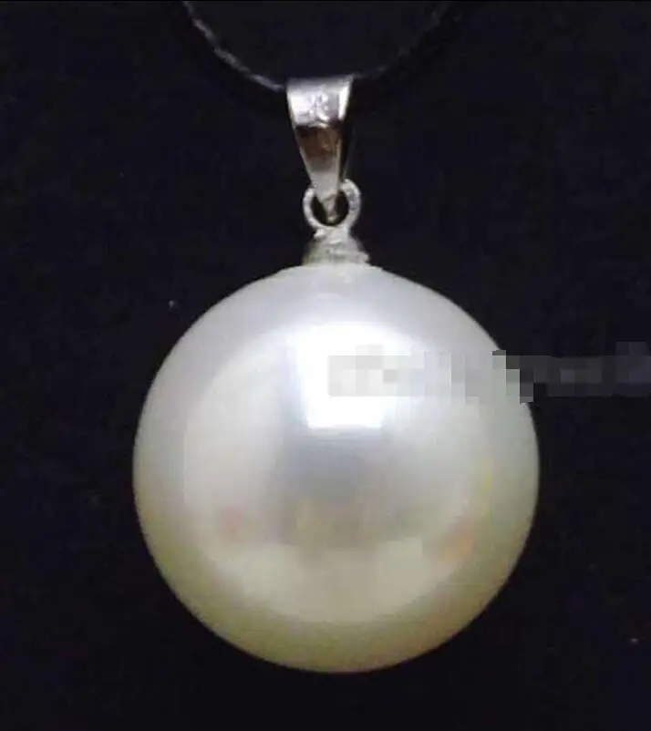 

Free Shipping >>SALE Big 18mm Round white Sea Shell Pearl pendant cord 17 to 18" necklace