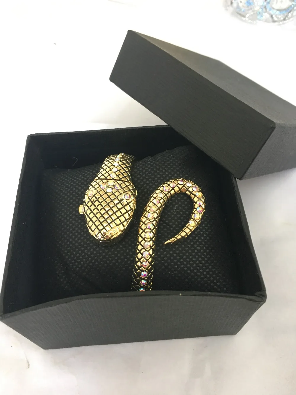2017 GLE&VDO Fashion Luxury Women Watches Bracelet Watch Ladies Watch Quartz Men Women Dress Wristwatch Gold