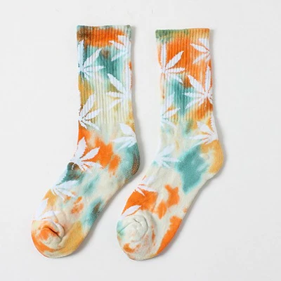

2019 new Hot snacks wholesale Maple Leaf OW towel bottom sup hemp men and women tide brand socks zej001