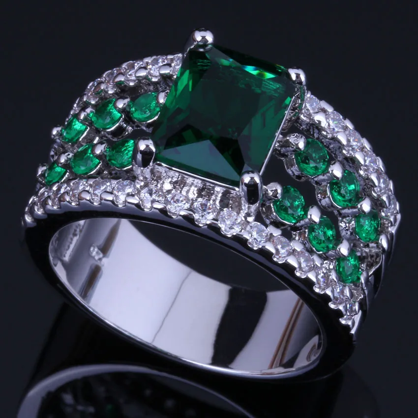 

Clean Rectangle Green Cubic Zirconia White CZ Silver Plated Ring V0459