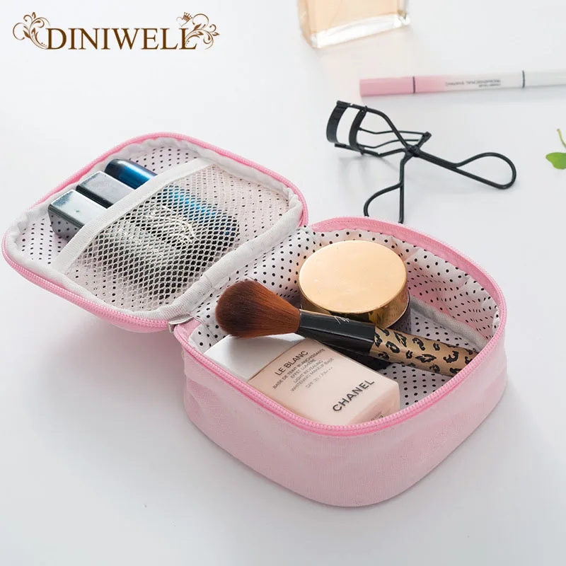 DINIWELL البوليستر السفر التجميل أكياس متعددة الوظائف منظم للماكياج شاحن كابل البيانات حقيبة التخزين حقيبة مستحضرات تجميل للنساء DINIWELL البوليستر السفر التجميل أكياس متعددة الوظائف منظم للماكياج شاحن كابل البيانات حقيبة التخزين حقيبة مستحضرات تجميل للنساء