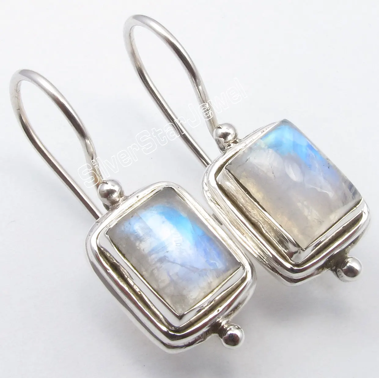 

Chanti International . Pure Silver Natural RAINBOW MOONSTONE DANGLING Fix Wire Earrings 2.6 CM NEW