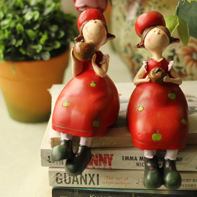 

Red Apple Girl A Pair Of European Resin Small Ornaments Cute Lifting Doll Living Room Wine Cabinet Decoration Ornaments