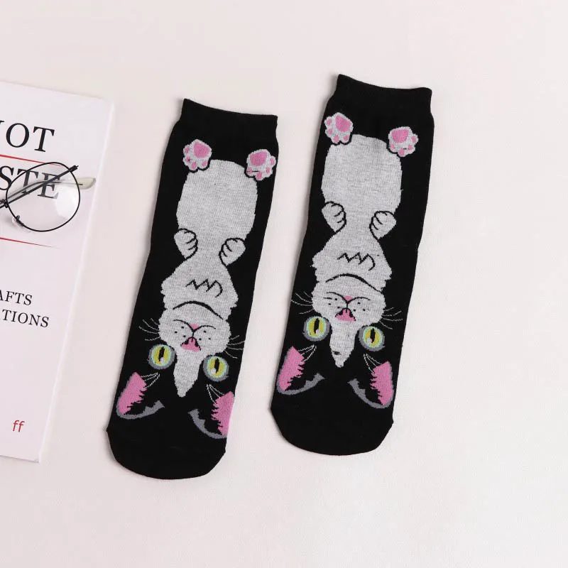 Moonbiffy/женские носки с животными; хлопковые Милые Носки с рисунком кота и лапы в горошек; европейские забавные носки для женщин; Размеры 35-44 - Цвет: Черный