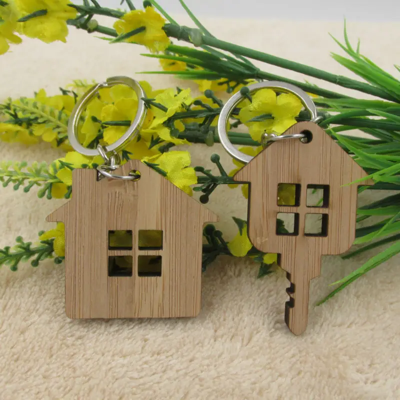 4 Pcs House Design Key Chain Wood Keychain Home Key Ring Decoration  Housewarming Gift Favors at  Women’s Clothing store
