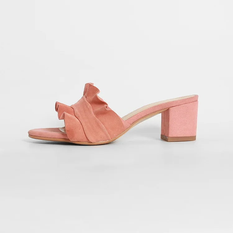 WOMEN SLIPPER 32