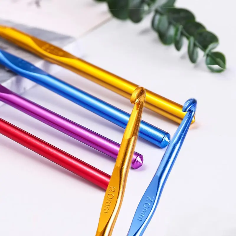 HiyaHiya Aluminium 10.0mm Crochet Hook HiyaHiya Aluminium 10.0mm Crochet Hook