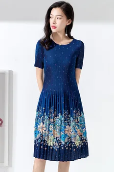

Miyake Fold Print Dress Round Neck Loose Plus Size Pleated Summer Dress