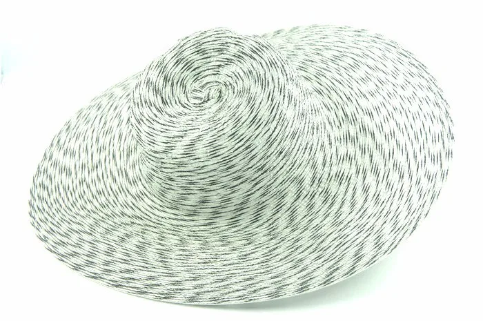 wide brim hat 08