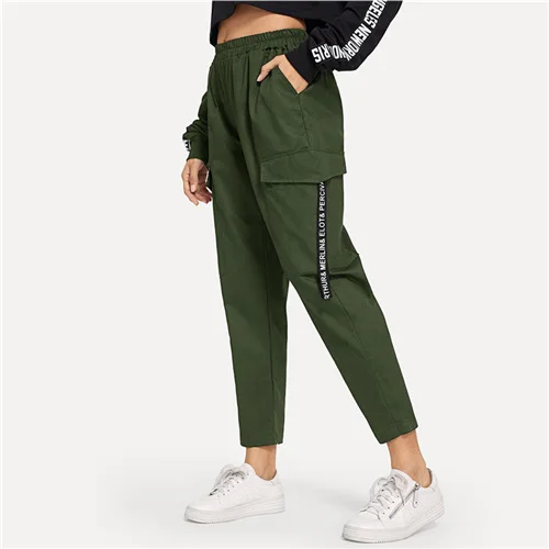 SweatyRocks Брюки с карманами, украшенные буквенным принтом, Летние Осенние повседневные брюки с эластичной резинкой на талии, женские штаны карго - Цвет: Army Green