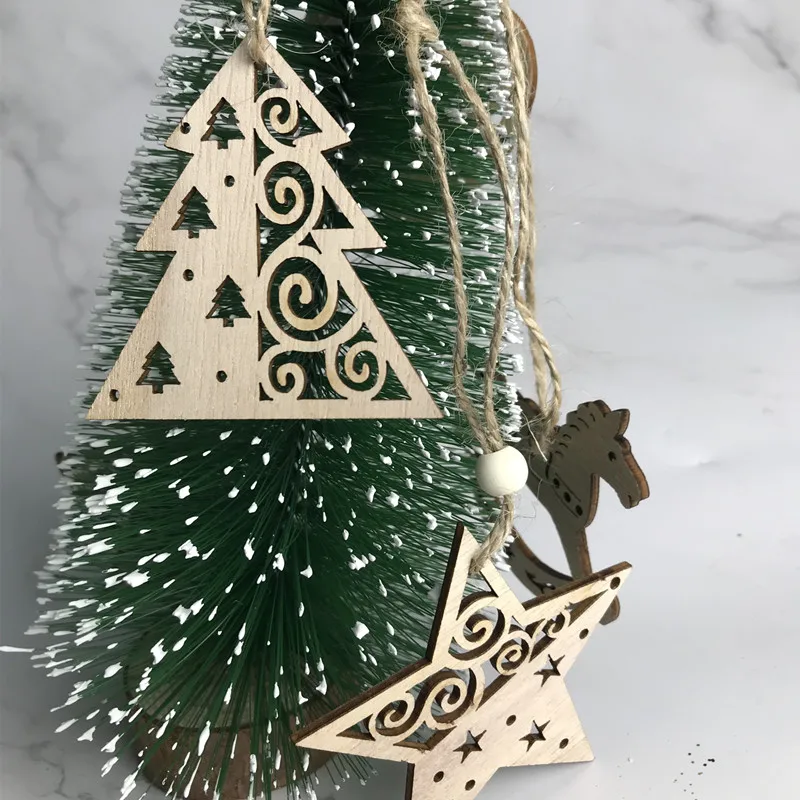 

6PCS European Hollow Christmas Snowflakes Wooden Pendants Ornaments Xmas Tree Ornament Christmas Party Decorations for Home Gift