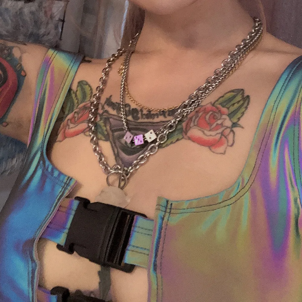Женский светоотражающий Топ на пуговицах с вырезами, сексуальный укороченный топ 2019, летний модный сексуальный короткий Топ без бретелек