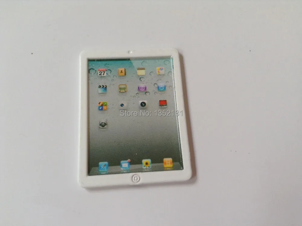 

Cute Dollhouse Miniature home decoration mac apple ipad