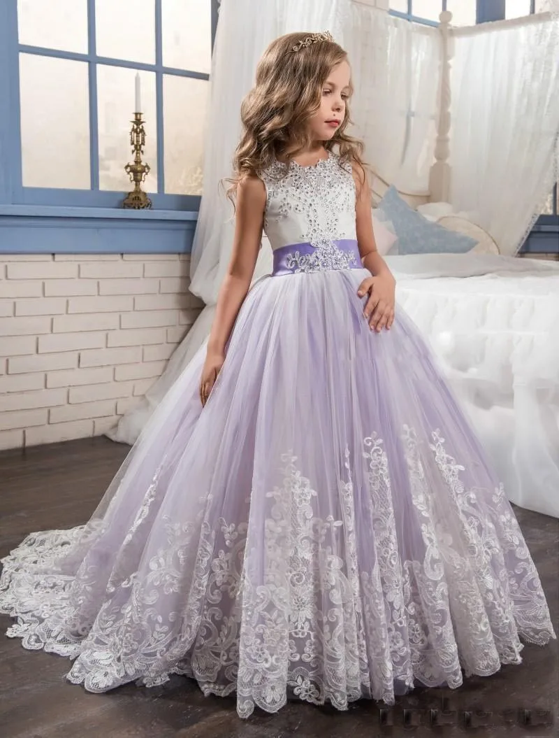 2019-beautiful-purple-and-white-flower-girls