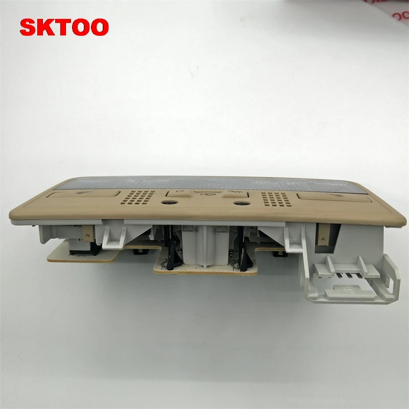 Купольсветильник лампа для чтения SKTOO VW Passat B5 Skoda Octavia Combi 3BD 947 105 2EN H67 7R3 бежевого