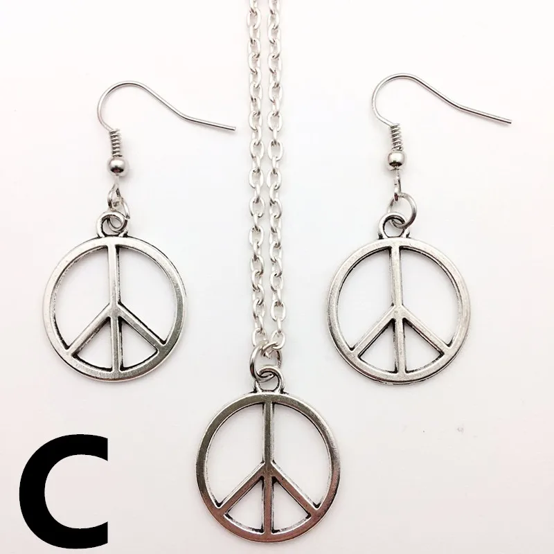 2017 New Retro Vintage Accessory Antique Silver Peace Sign Pendant