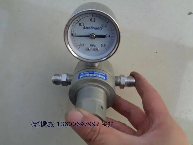 

Used Gas Flow Regulators with AeroBrighty Pressure Gauge