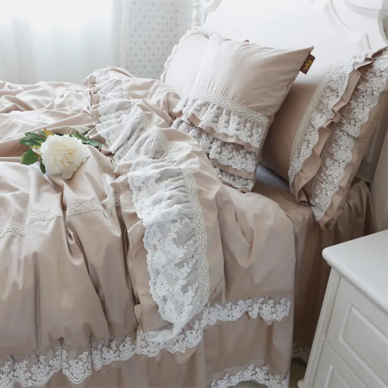 Luxury embroidery wedding bedding set lace ruffle duvet cover elegant