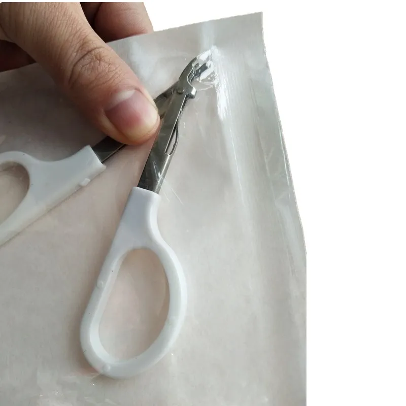 2 pcs White Disposable aseptic skin stapler nails nail clipper device