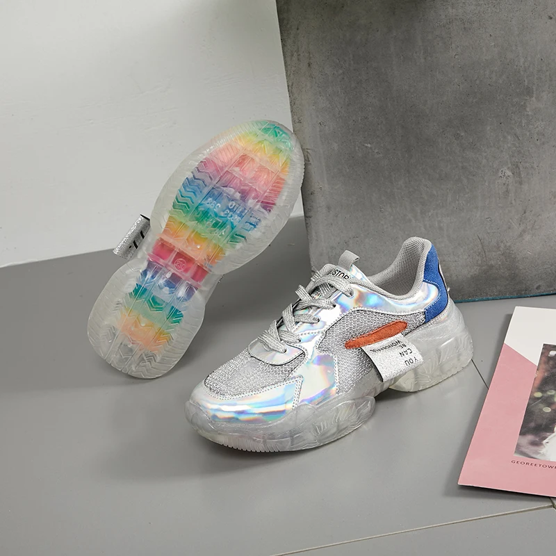 Новинка года; брендовые весенние трендовые женские прозрачные кроссовки в стиле Харадзюку; женская прозрачная обувь на платформе; Лазерная повседневная обувь; блестящая обувь