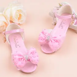 2019 Новинка модная детская летняя обувь маленьких сандалии для девочек большие дети принцесса, Украшенные бусинами и бантом, сандалии для