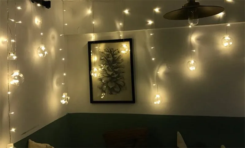 (8)