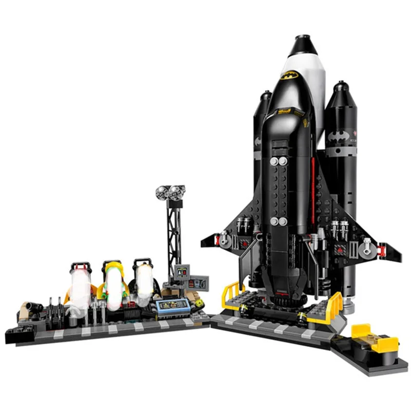 

70923 Batman Super heroes Series The Bat Space Shuttle Model Building Block Bricks DIY Toy For Children Compatible with Legoings