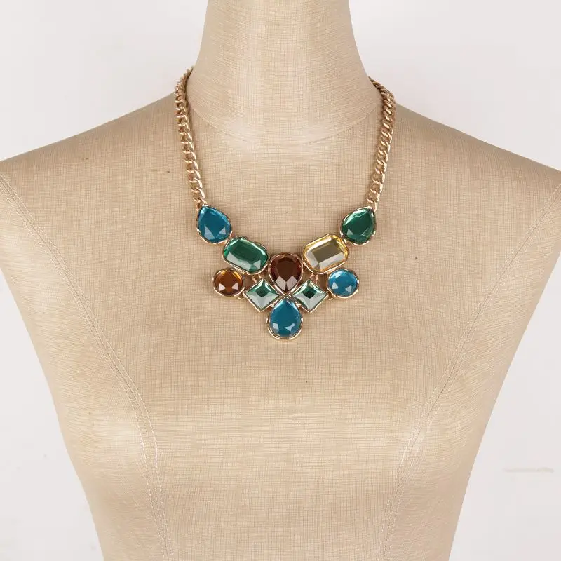 

2018fashion jewelry wholesale factory direct imitation gemstone pendant necklace retro woman free shipping Halloween Christmas