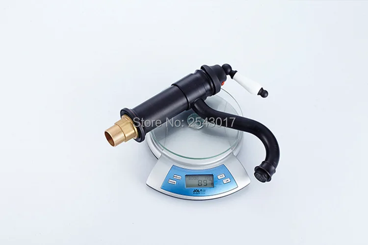 3247518887_318434714