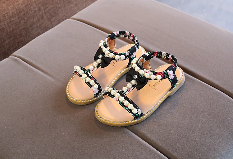 Летние босоножки для девочек обувь шлепанцы для девочек детские пляжные сандалии принцессы со стразами обувь с отделкой бисером детская