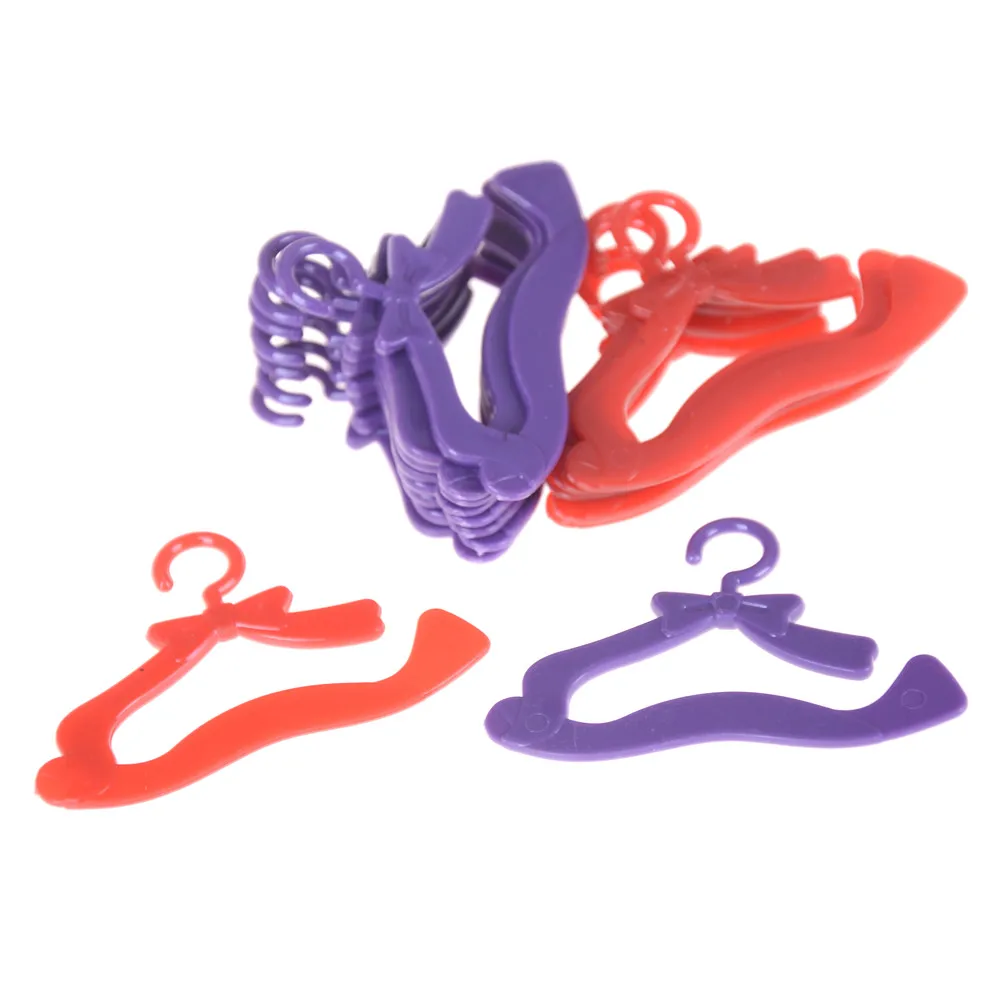 20 Pcs/lot Red /Purple Dress Clothes Hangers For Barbie Doll Plastic