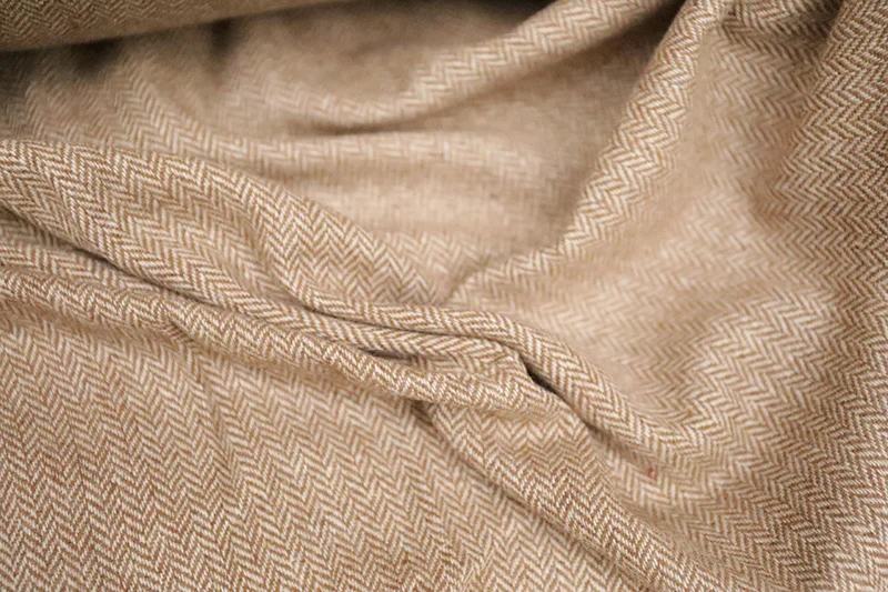 Япония импортная оригинальная шерстяная двухсторонняя ткань с узором в елочку шерстяное кашемировое пальто куртки ткани оптом