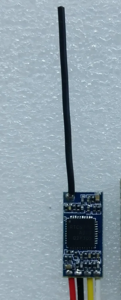 

3.3-5V 18X9mm 4 channels mini 20MW 5.8G audio and video wireless transmitter