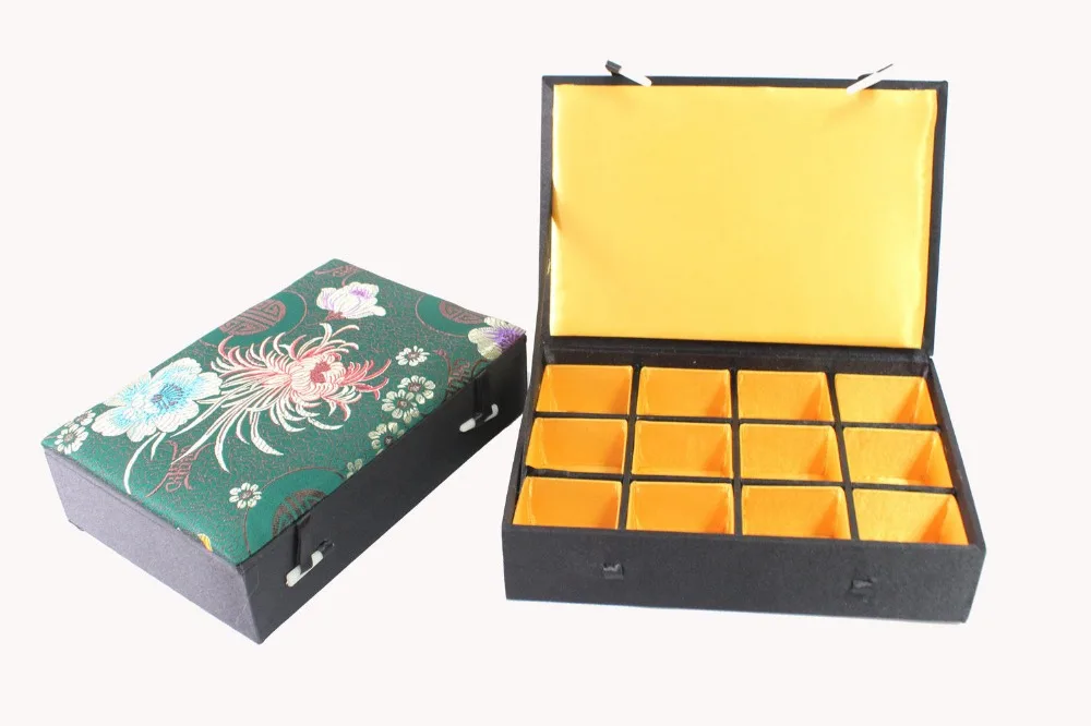 

Chinese Handmade Classic Silk Rectangle 12 Square Jewelry Box Compartment