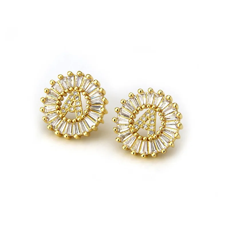 

A-Z Letter Stud Earrings for Women Girl's Fashion Rhinestone Crystal Alphabet Wedding Sweet Shining Zircon Jewelry S4