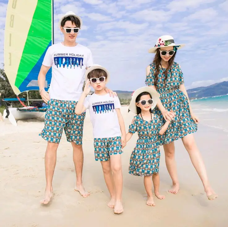 

Family Matching Outfits Look Mother and Daughter Dresses Mommy and Me Clothes Father Son Clothing Sets Mom Mum Daughter Dress CY