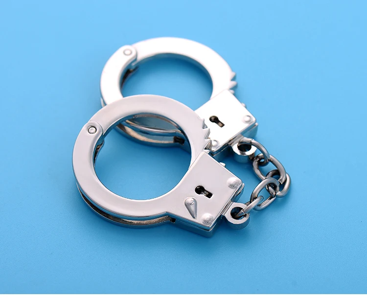 

Fashion Metal Keychain Hot Sale Key Holder Simulation Handcuffs model Car Key Chain Key Ring For Best Gift jewelry