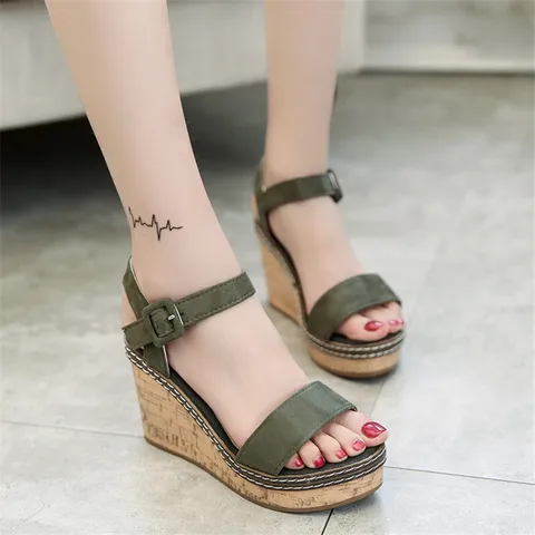 sandalias em alta 2019