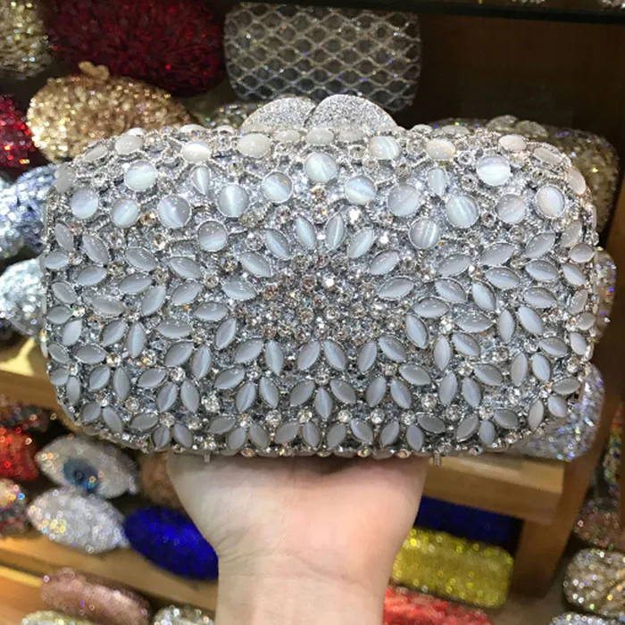Женская вечерняя ажурная сумка с золотыми кристаллами Свадебный торжественный