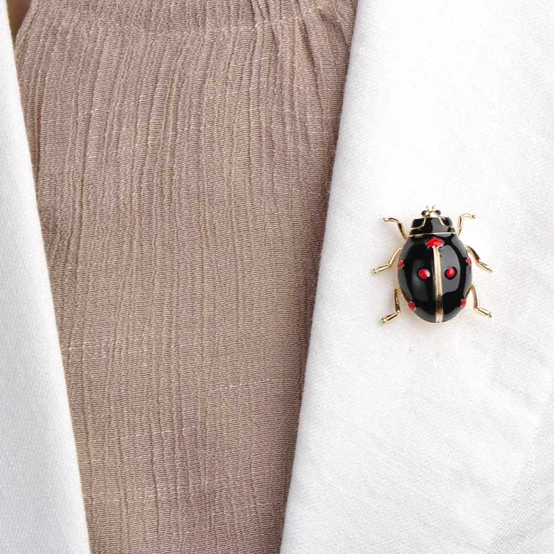 Blucome Fashion Ladybug Brooches Black Enamel Gold-color Insect Brooch Kids Lady Girls Men Jewelry Suit Collar Pins Corsage Clip