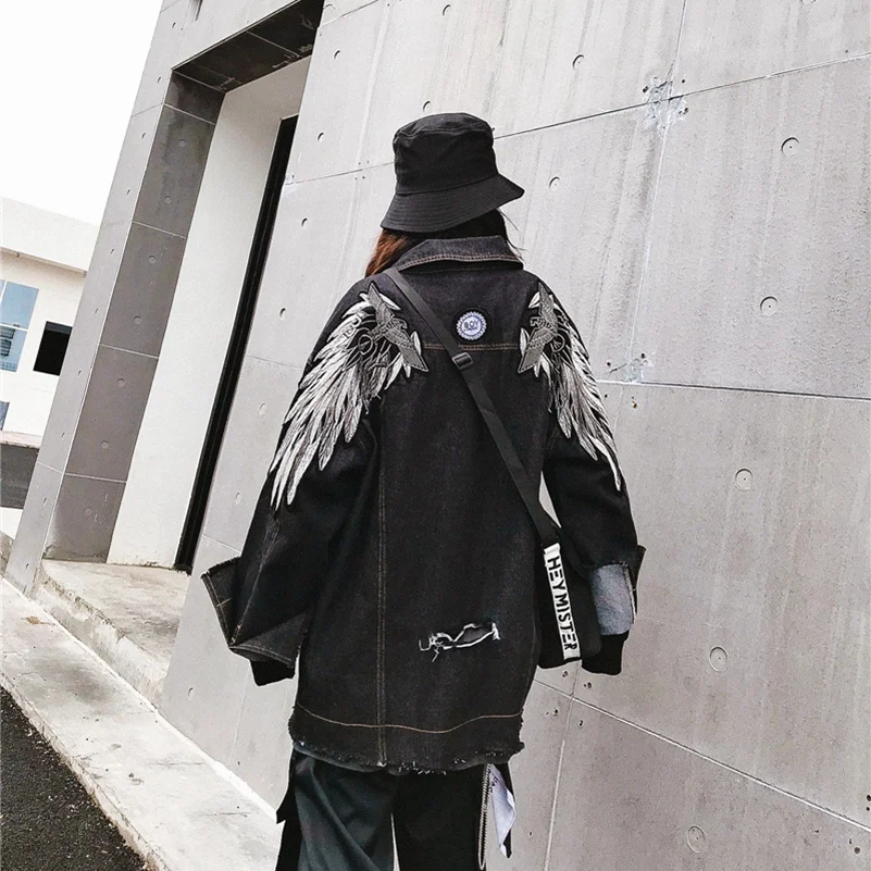 

SexeMara fashion The New Loose embroidery Hole Denim jacket Free shipping