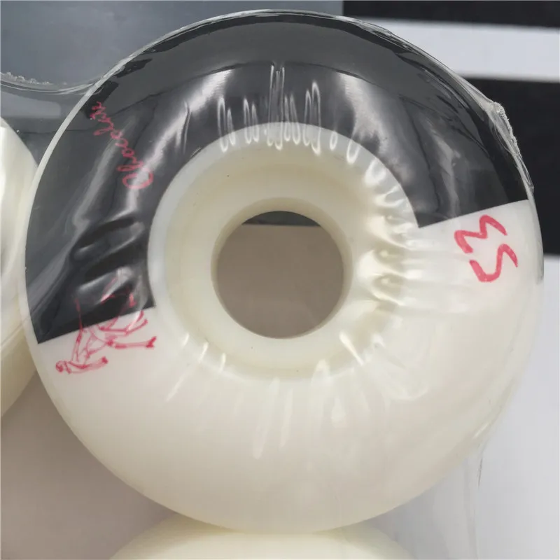 SKATEBOARD WHEEL (54)