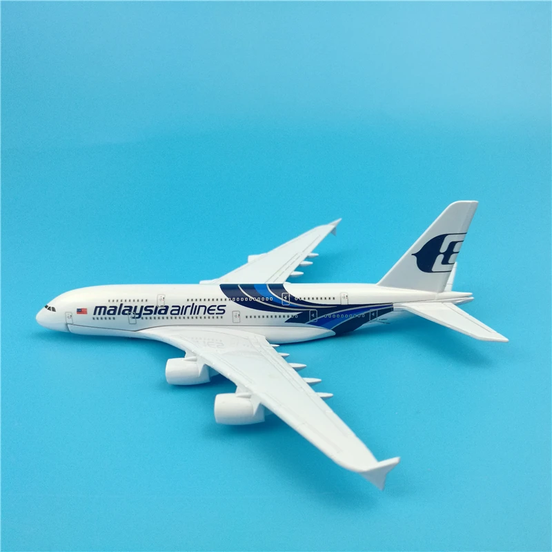 16 см A380 Малайзия модель самолета Malaysia Airlines Аэробус авиации Сложите синие крылья