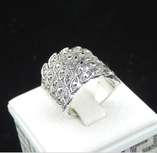 

2019 New wholesale retro fashion jewelry jewelry unique Thailand ring ring for women Crystal From Swarovski charm