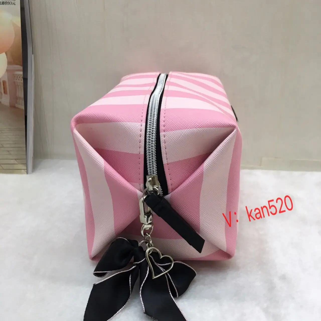 

European and American Pink Striped cosmetic bag waterproof wash bag ladies bag