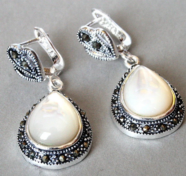

Hot selling> unique lady's 925 Silver Natural White Sea Shell Marcasite Waterdrop Earrings 11/2" -Bride jewelry free shipping
