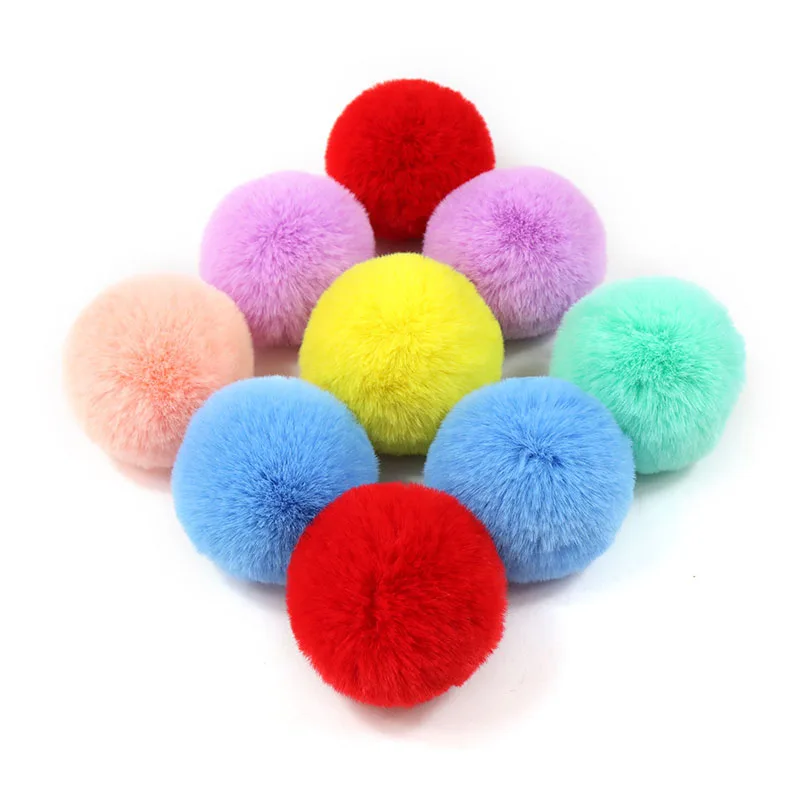 

2 Pcs Cute Fake Fur Ball Fluffy Rabbit Fur Keychain Ball Beanie Hats Craft Accessories Decor Pompom Key Ring New Hot Sale