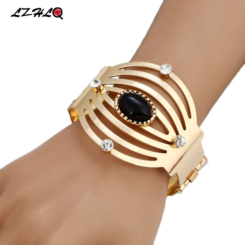 

LZHLQ Trendy Maxi Metal Punk Bangle Geometric Hollow Rhinestone Cuff Bracelet For Women 2017 Fashion Brand Jewelry Accessories