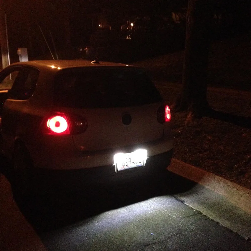 Led license plate light for GOLF4 -10